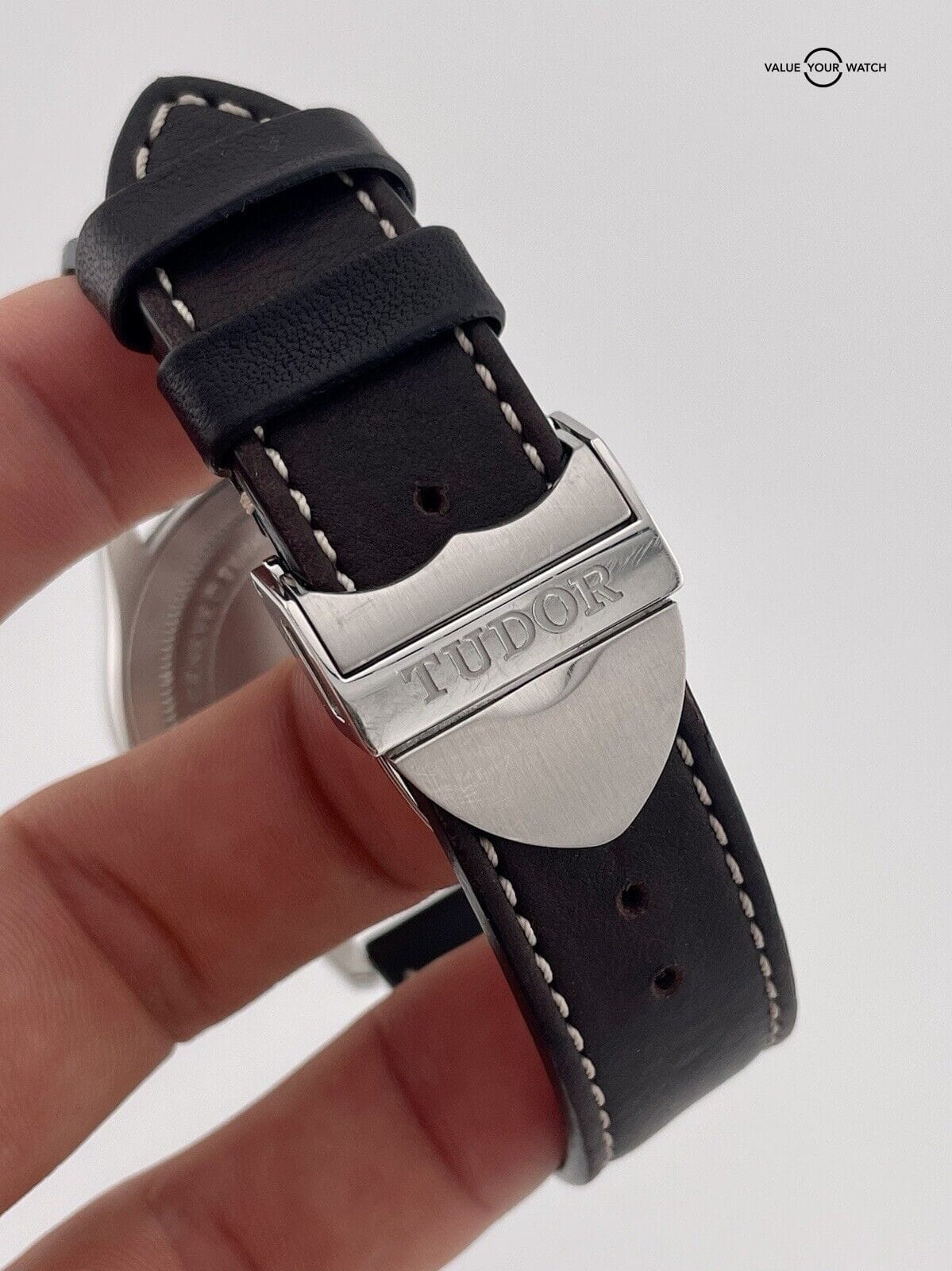 TUDOR 1926 White x Gold Textured Dial Men's Watch - M91650-0014 - Image 5