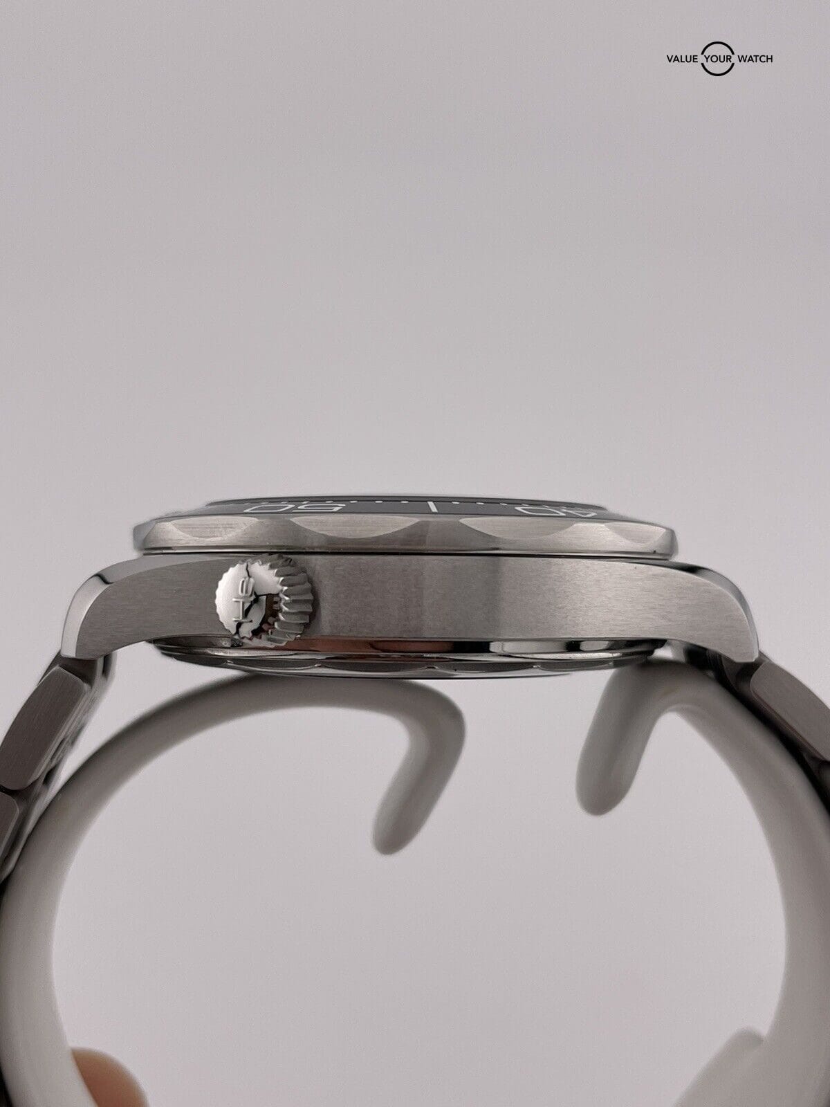 OMEGA Seamaster Professional 300 M Diver Great White - 210.30.42.20.04.001 - Image 12