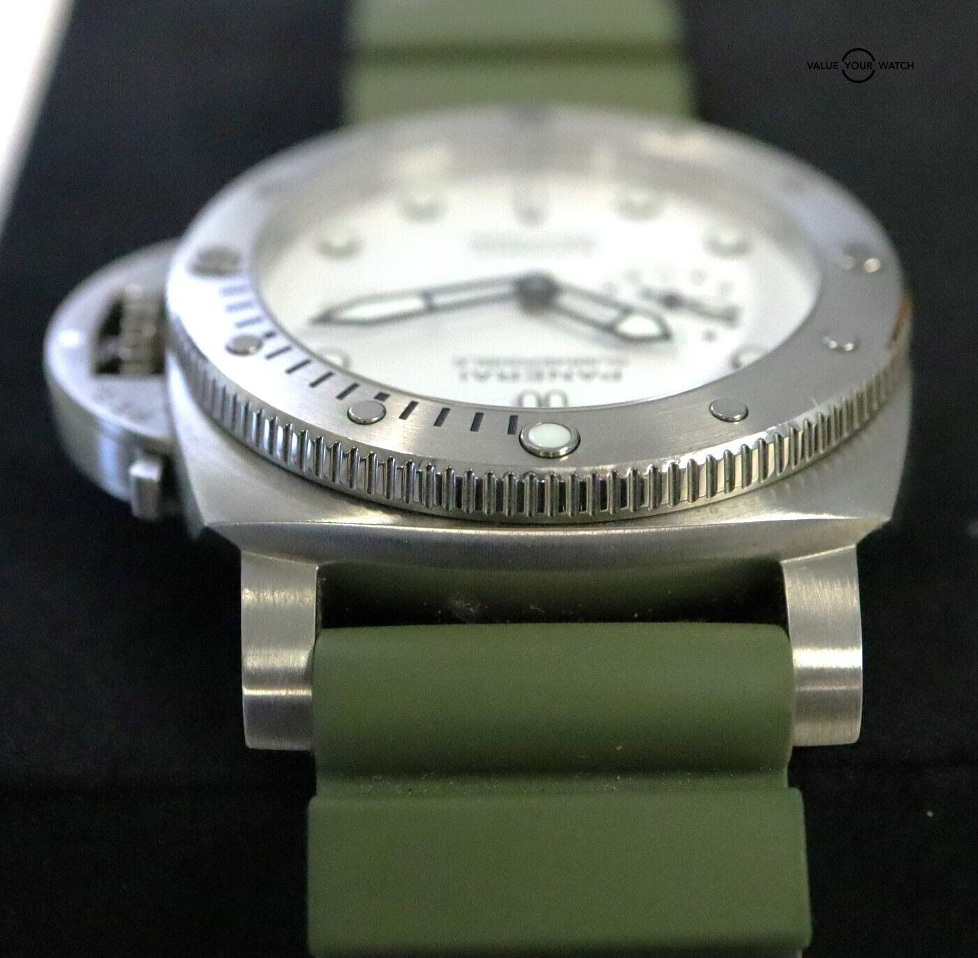 Panerai Submersible QuarantaQuattro Bianco Steel 44mm PAM01226