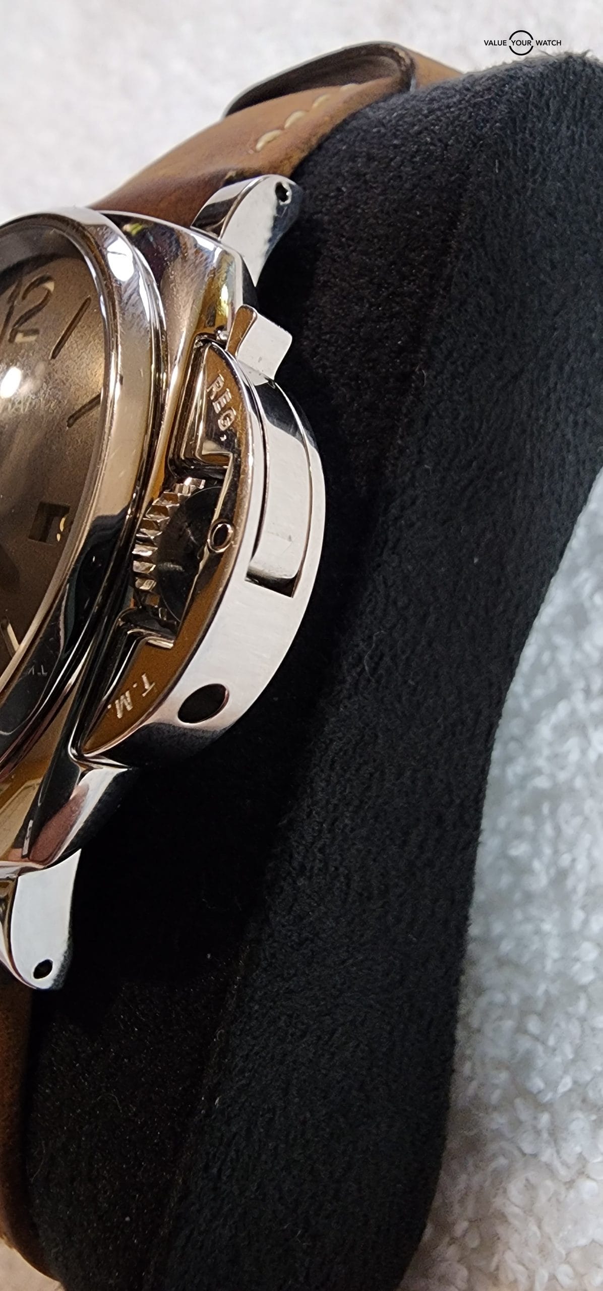 Exquisite Panerai Luminor Due Gray Dial PAM 00904 904 Timepiece - Elegance & Precision at its Finest! - Image 9