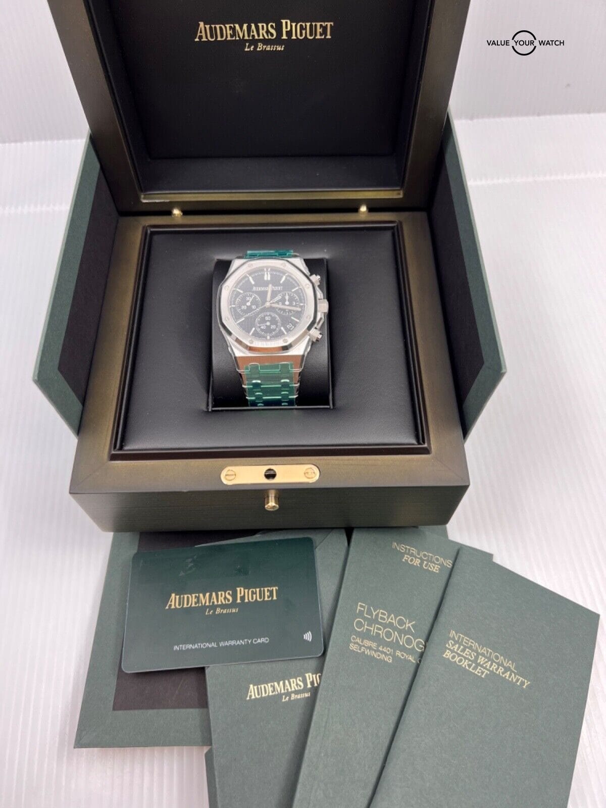 2023 New Unworn Stickers Audemars Piguet Royal Oak Black Dial Steel 41mm 26240st - Image 4