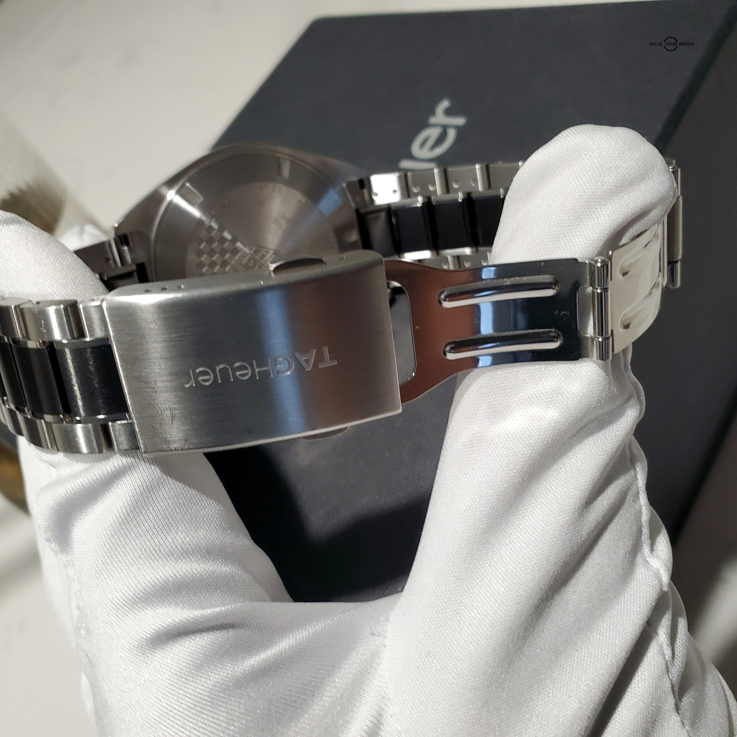 Tag Heuer Formula 1 Calibre 5 Automatic | Value Your Watch Tag Heuer Formula 1 Calibre 5 Automatic | Value Your Watch