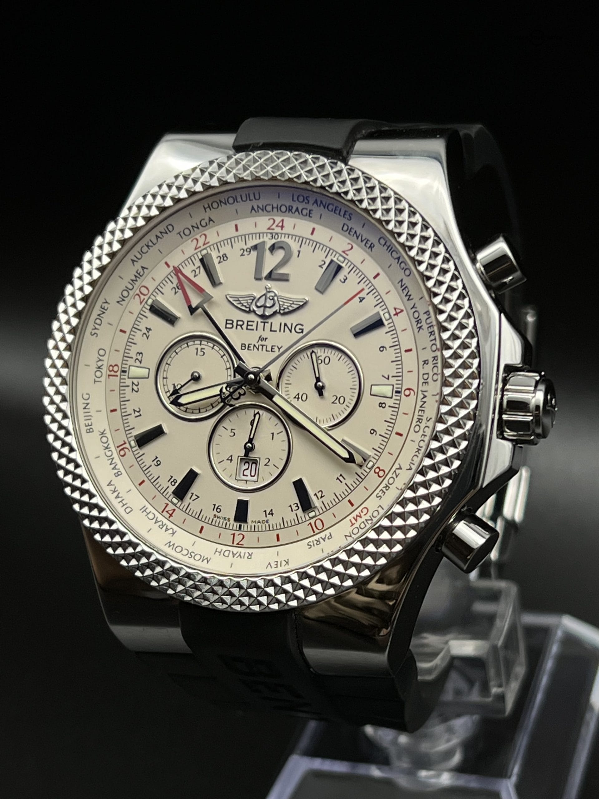 Breitling for Bentley Chronograph GMT World Time Date A47362 Value Your Watch