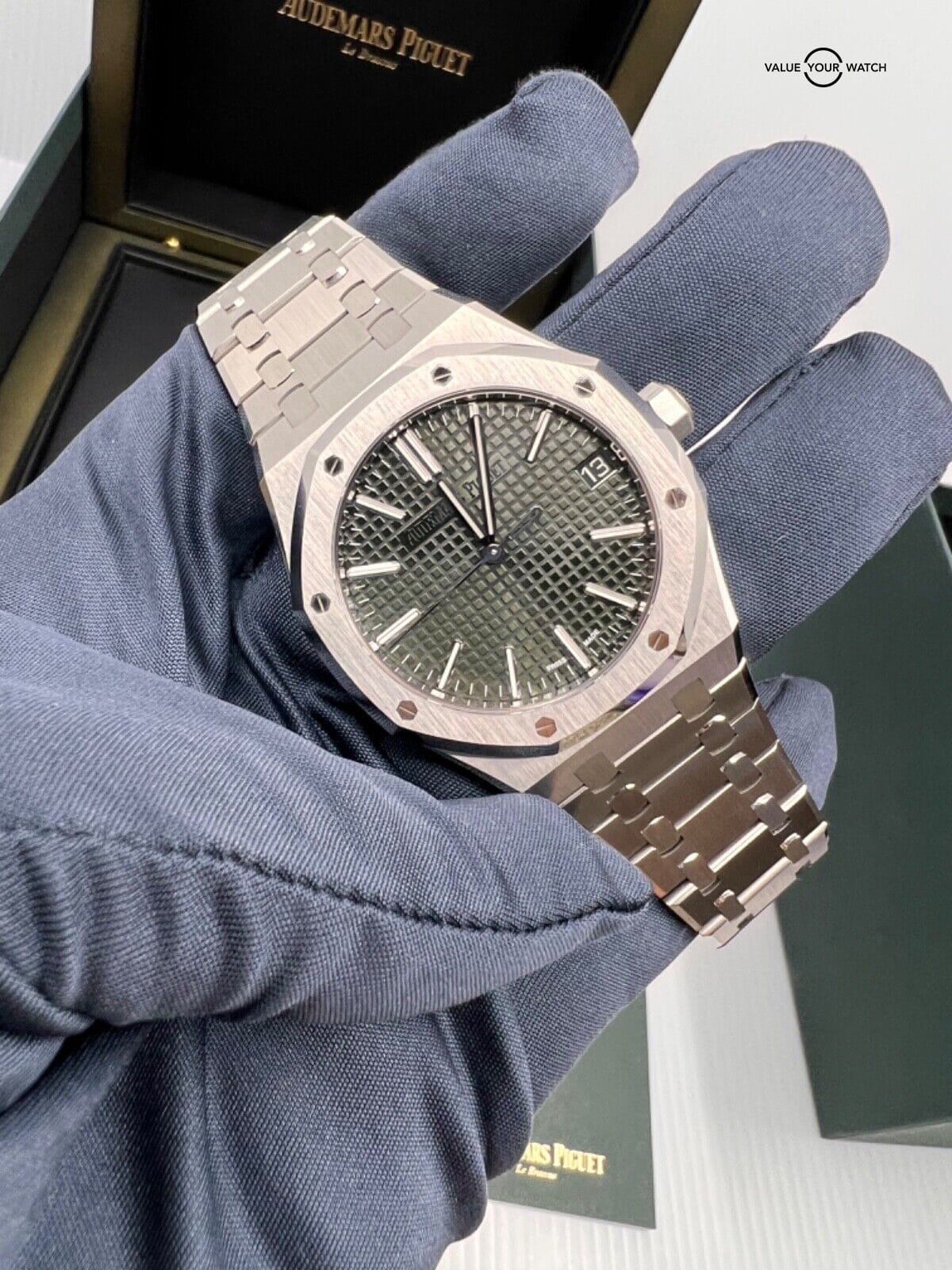 Audemars Piguet Royal Oak 50th Anniversary Khaki Green Dial 41mm Steel 15510ST - Image 5