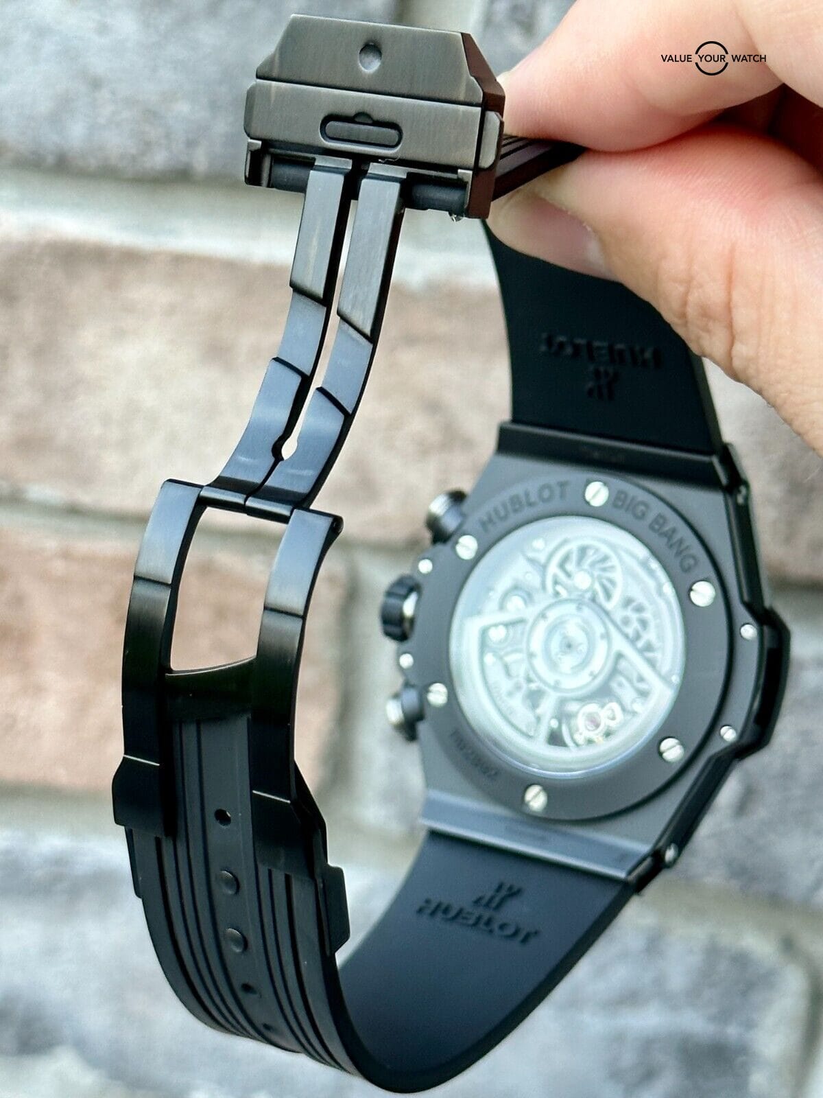 Hublot Big Bang Unico Black Magic Chronograph - Full Set in Pristine Condition - Image 10