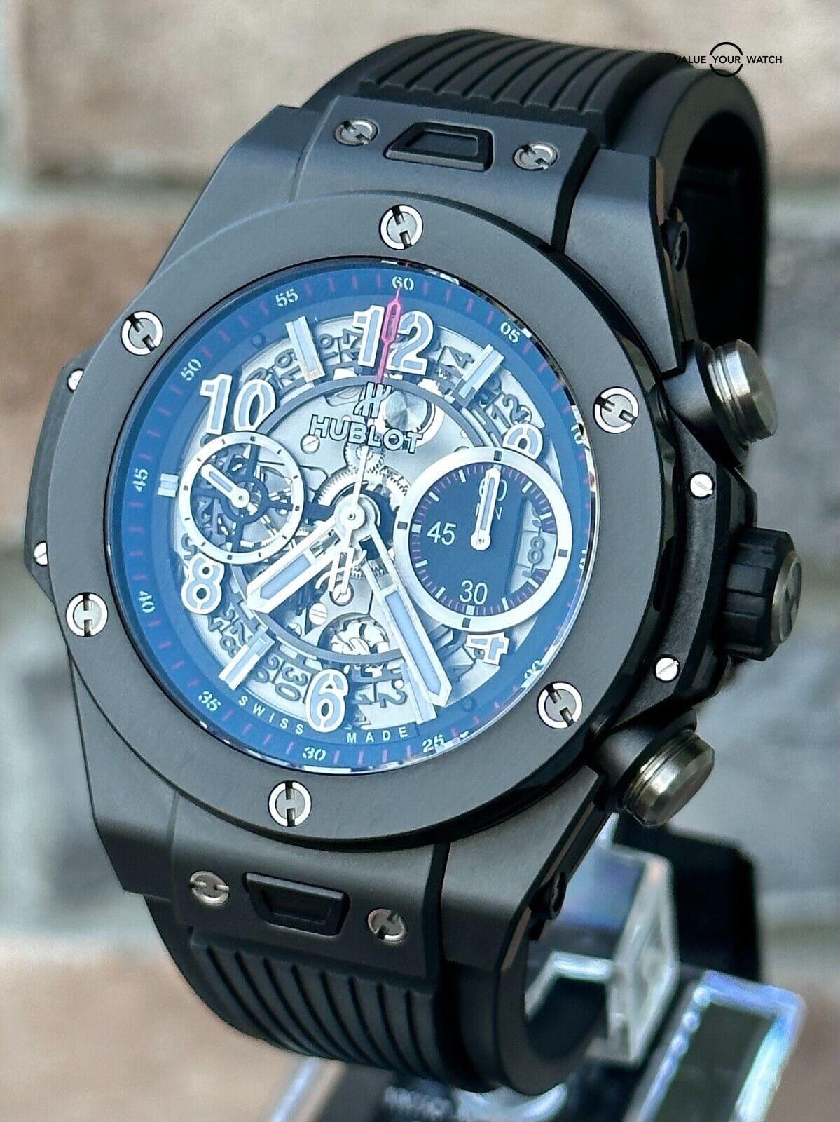 Hublot Big Bang Unico Black Magic Chronograph - Full Set in Pristine Condition - Image 11