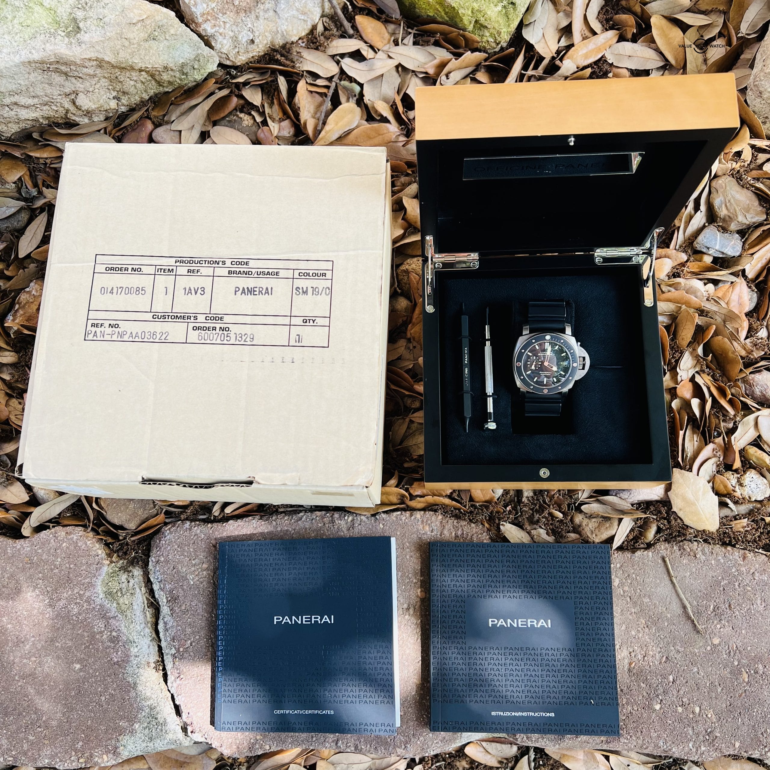 Panerai Luminor Submersible PAM00389 Amagnetic 1950 w/ Box & Papers - Image 3