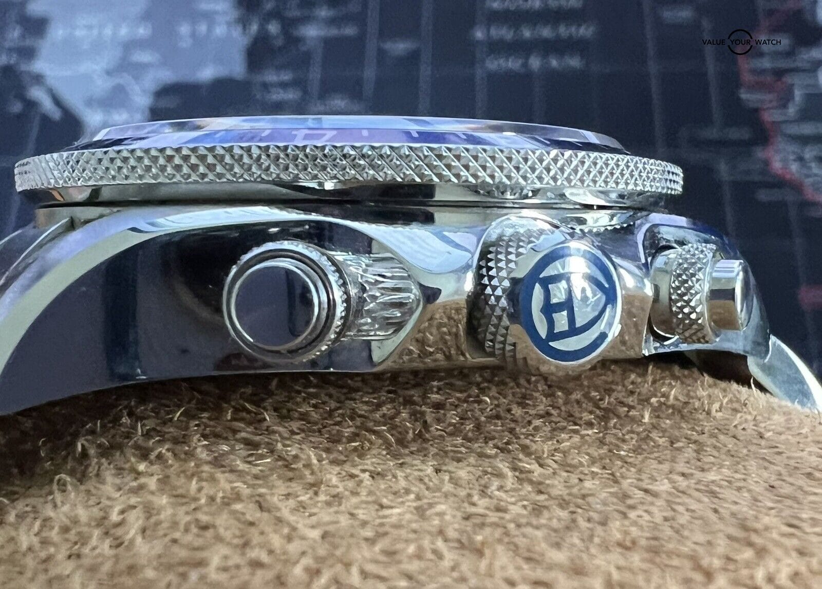 Tudor Heritage Chronograph Blue and Orange 42mm Complete Set with nato strap! - Image 2