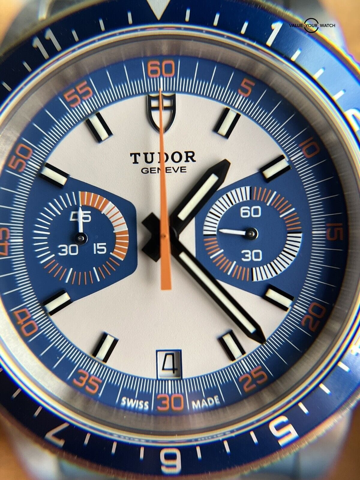 Tudor Heritage Chronograph Blue and Orange 42mm Complete Set with nato strap! - Image 6