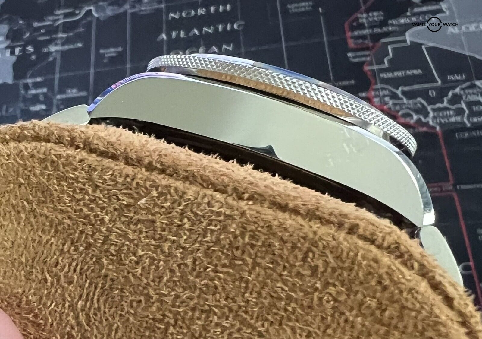 Tudor Heritage Chronograph Blue and Orange 42mm Complete Set with nato strap! - Image 12