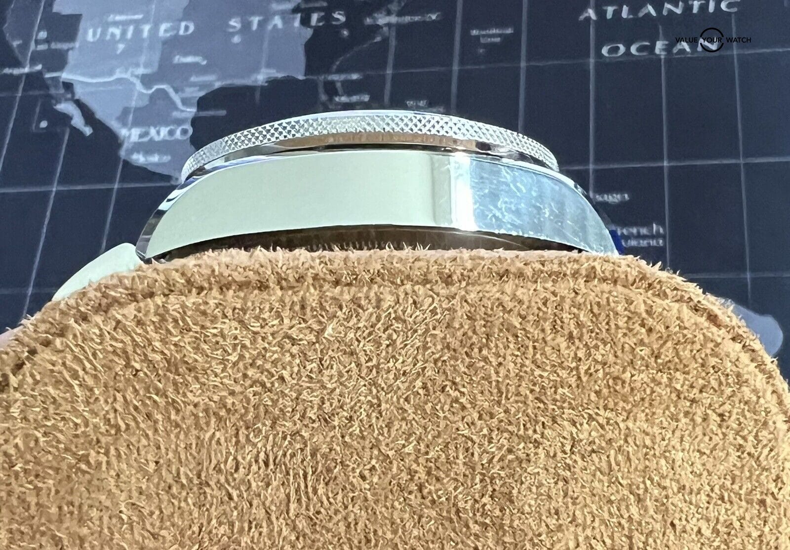 Tudor Heritage Chronograph Blue and Orange 42mm Complete Set with nato strap! - Image 13