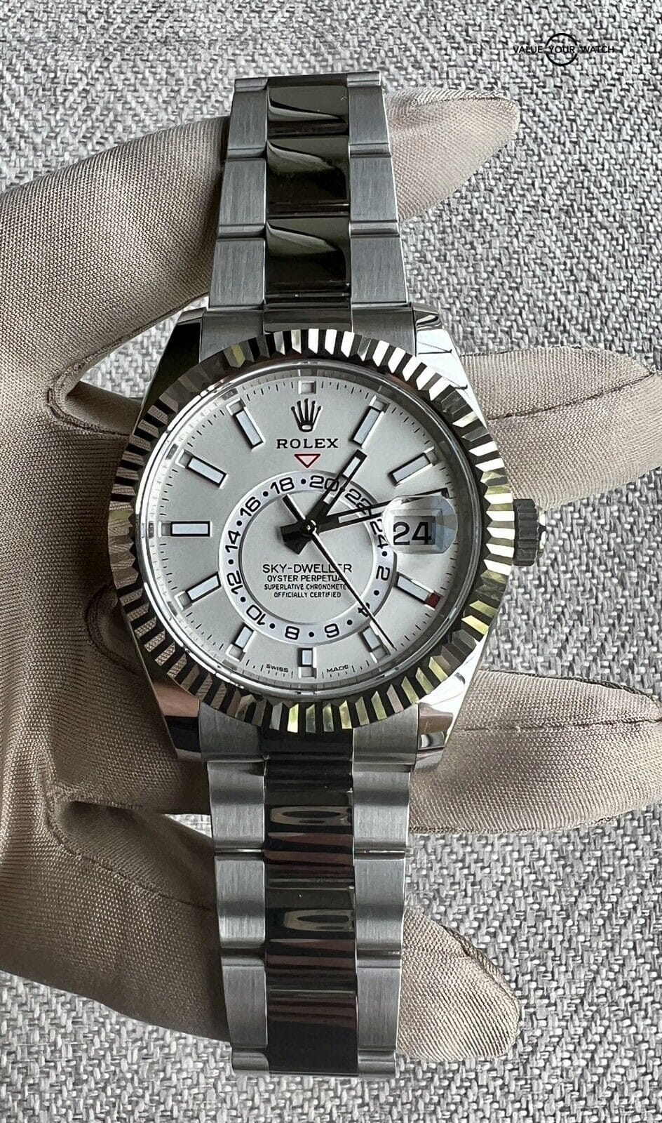 Rolex Stainless Sky-Dweller White Dial Oyster Bracelet 2022 Complete Set 326934