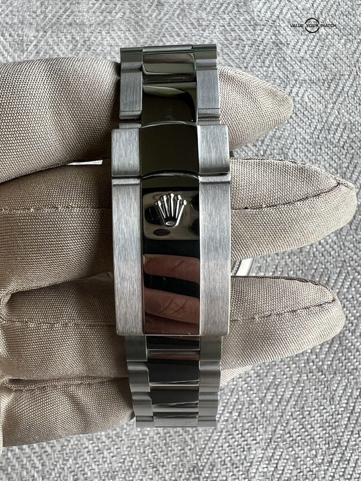 Rolex Stainless Sky-Dweller White Dial Oyster Bracelet 2022 Complete Set 326934 - Image 4