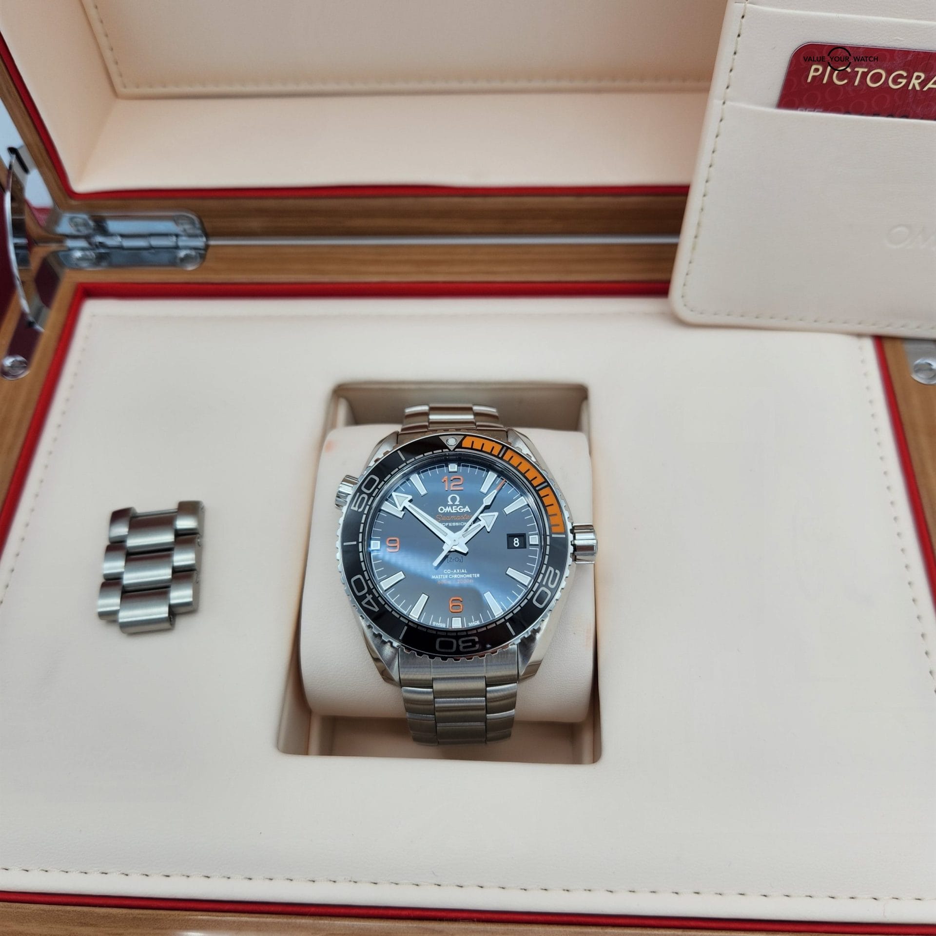 UNWORN OMEGA Seamaster Planet Ocean 600M Master Chronometer Men's Black Watch 44.25mm Stainless Steel 215.30.44.21.01.002 - Image 11