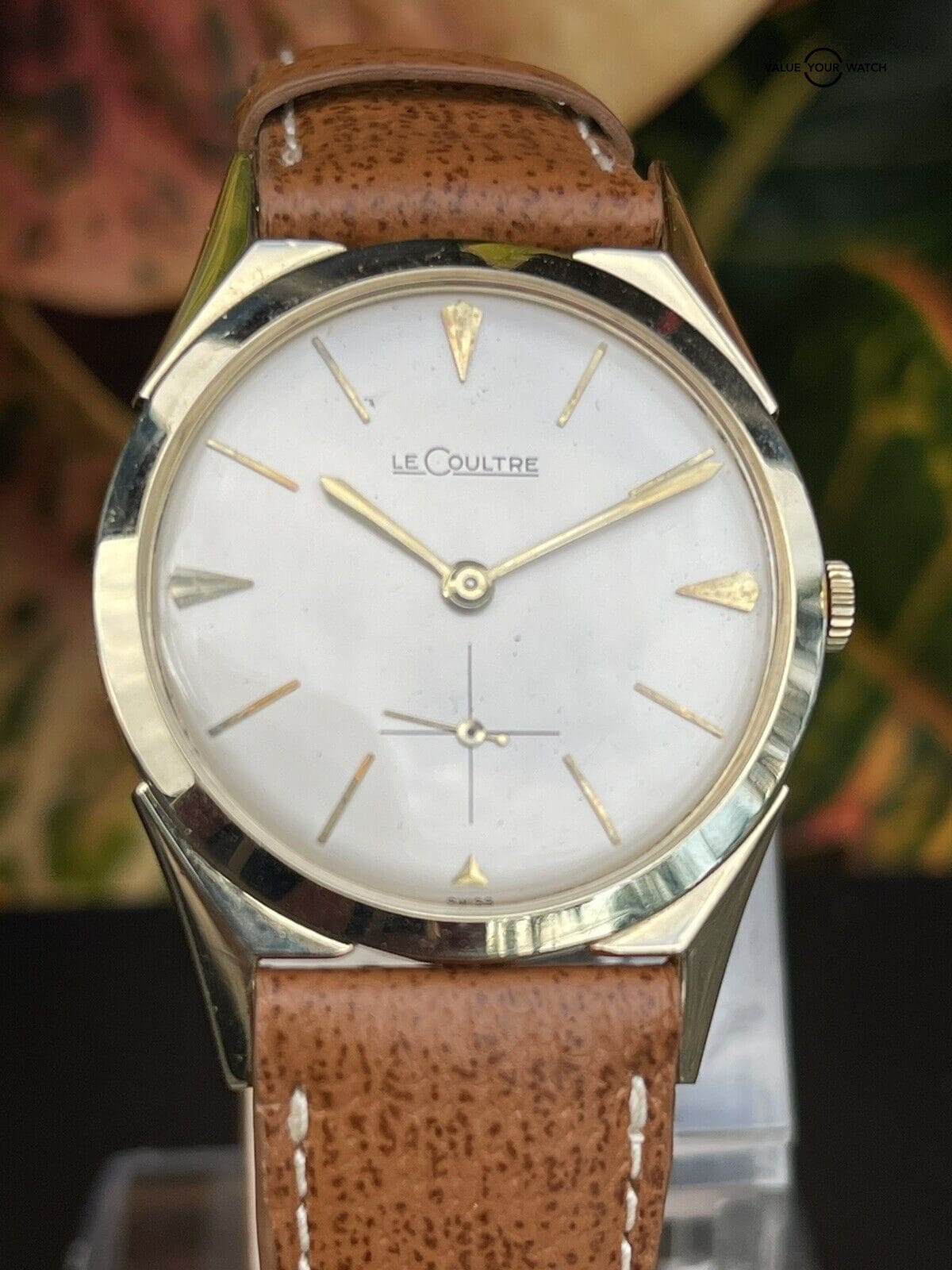 Vintage LeCoultre 14K Solid Gold Case Manual Wind Watch Single Register Estate Vintage LeCoultre 14K Solid Gold Case Manual Wind Watch Single Register Estate