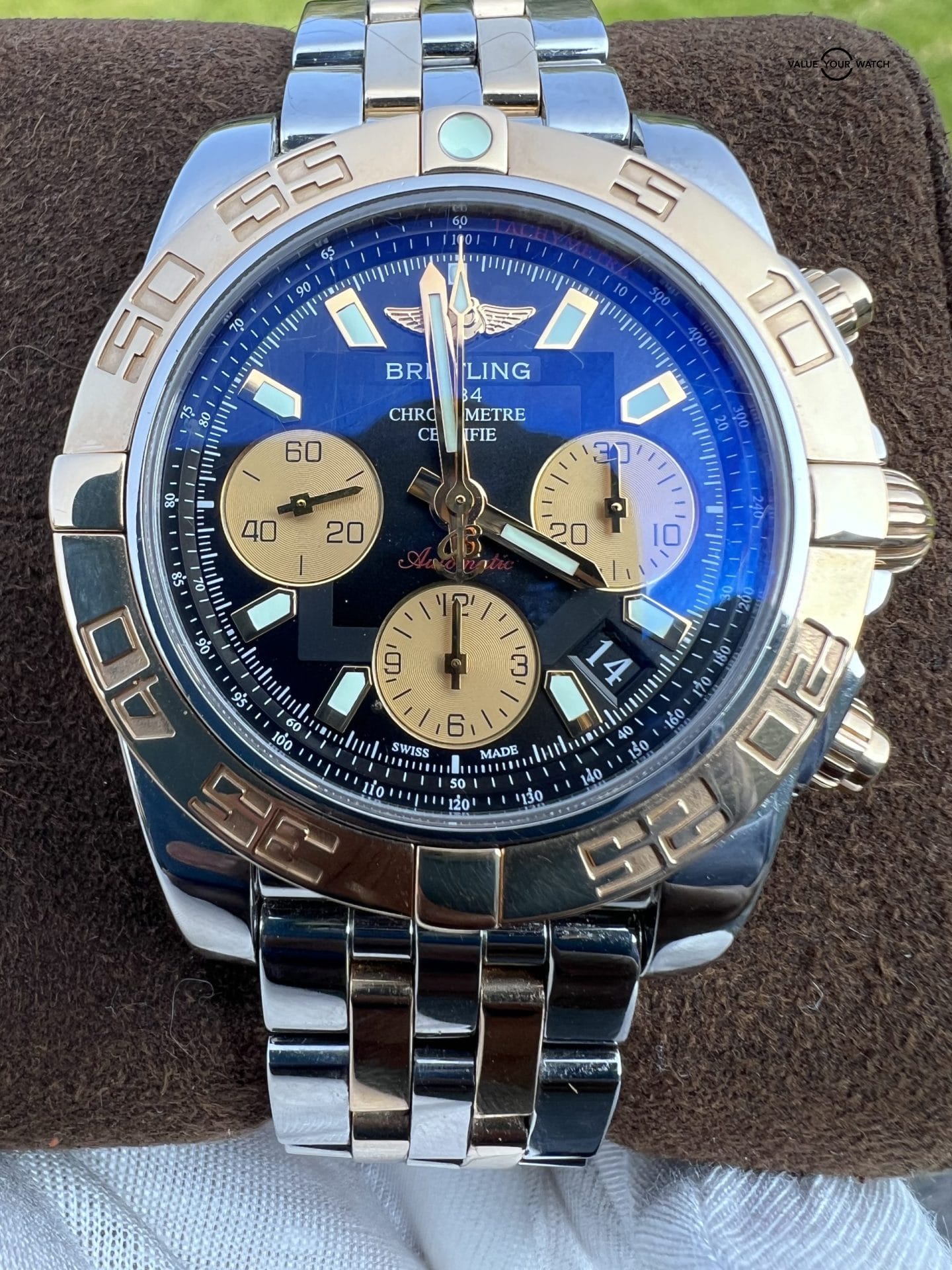 Breitling Chronomat 41 Two Tone Gold/Steel CB0140 - Image 2