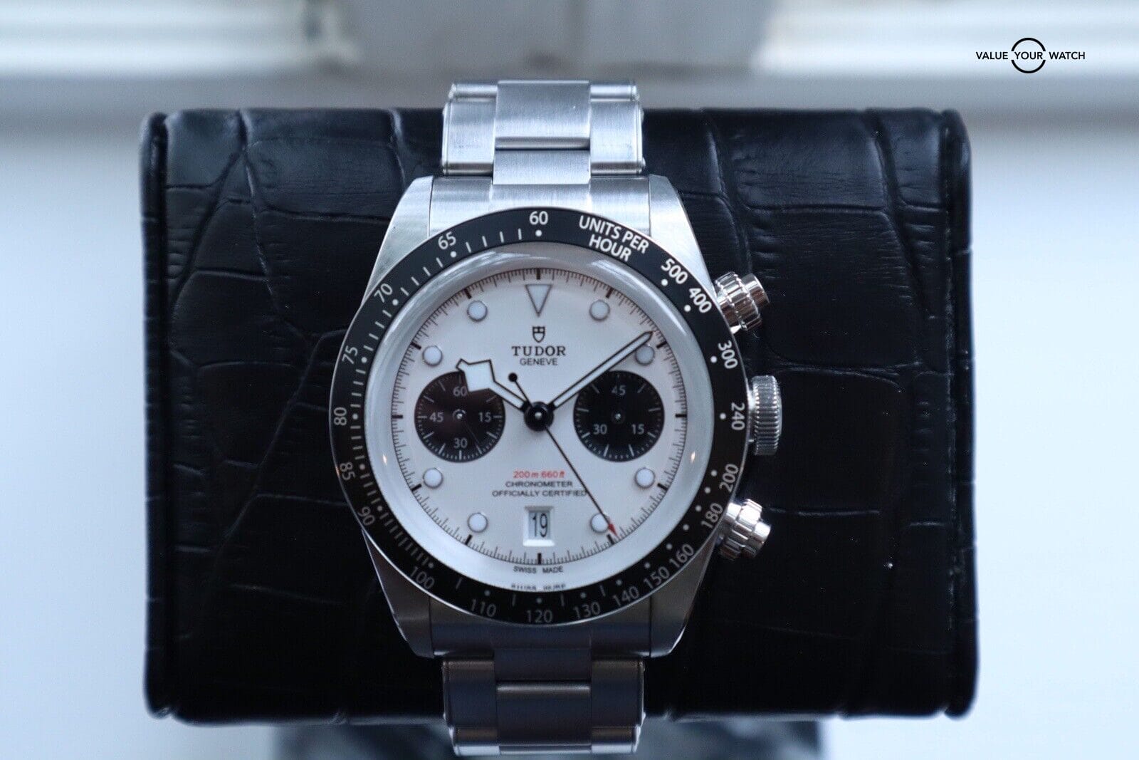 TUDOR Black Bay Chronograph Panda Watch - M79360N-0002 - Image 4