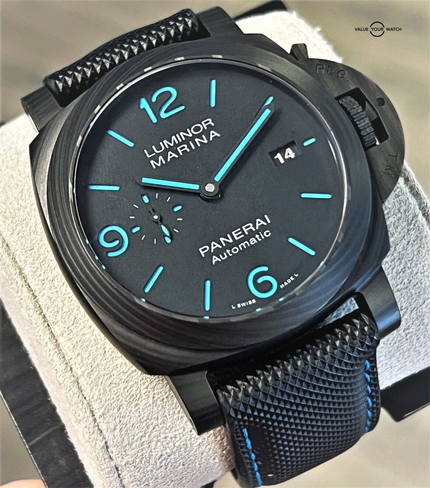 Panerai Luminor Marina Carbotech PAM 1661 PAM01661 44mm Black Dial