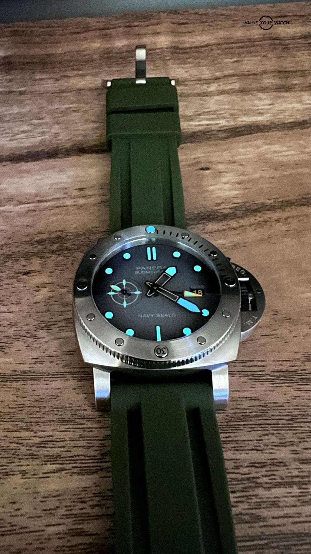 Panerai PAM01323 Navy Seal GMT - Image 4