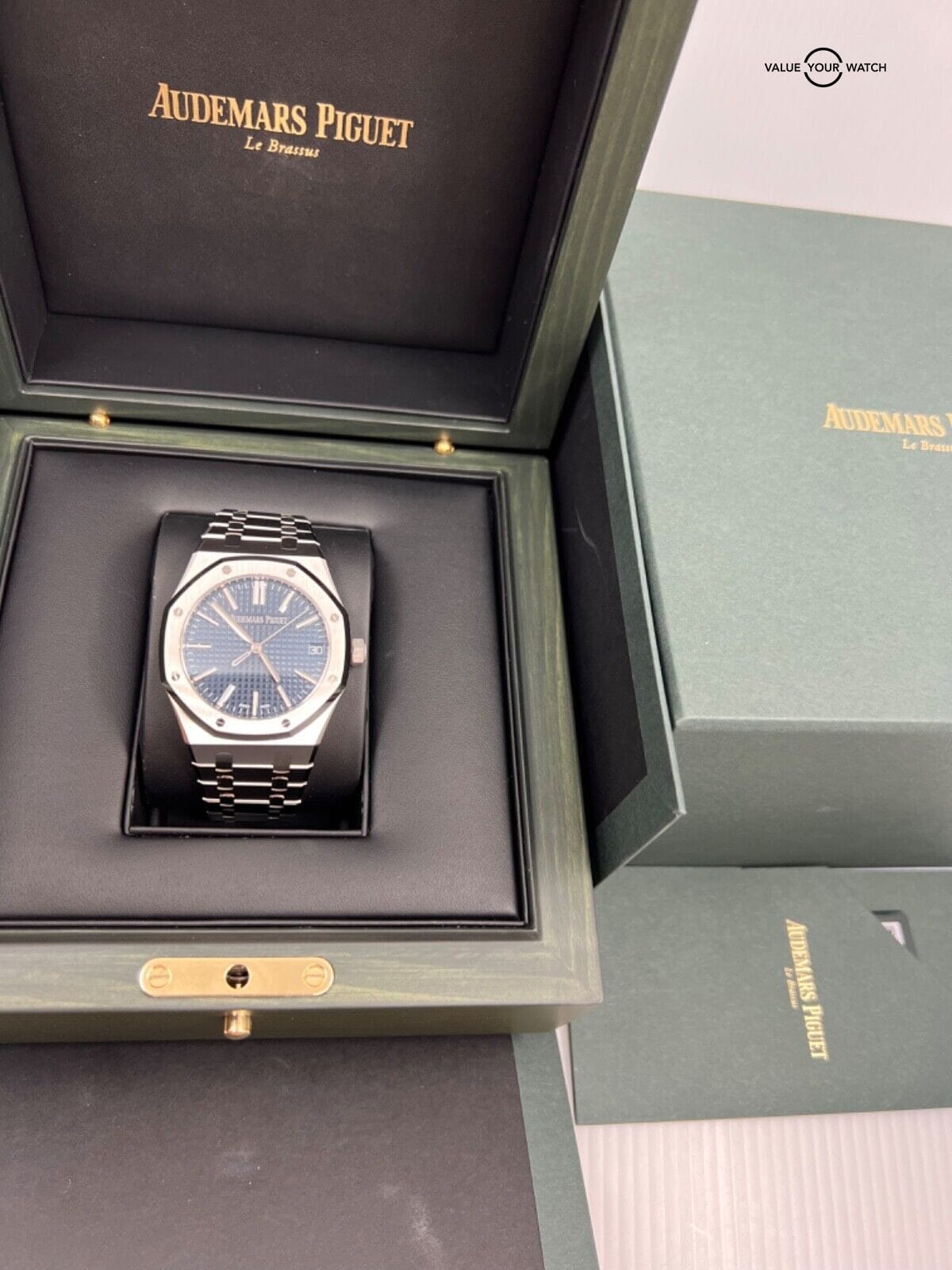 2023 Complete Set Mint Unpolished Blue Dial Audemars Piguet Royal Oak 41MM - Image 7