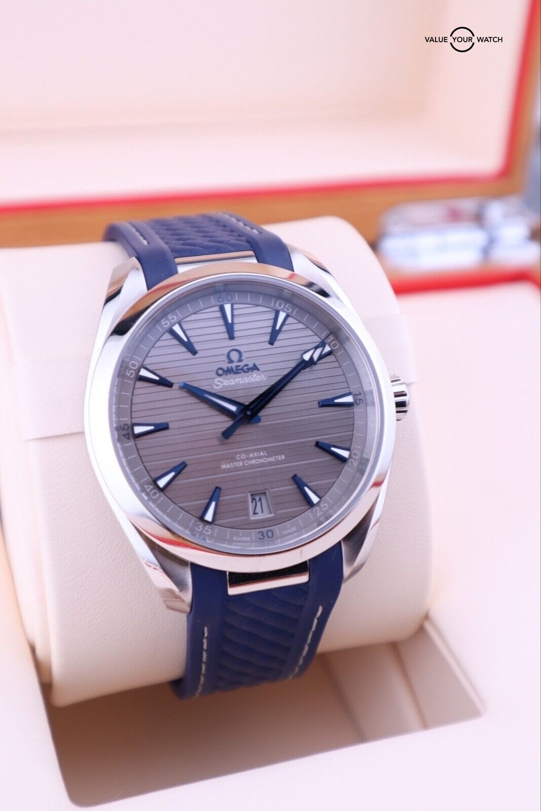 Omega Seamaster Aqua Terra Grey Dial 220.12.41.21.06.001 — Complete + Bracelet - Image 6