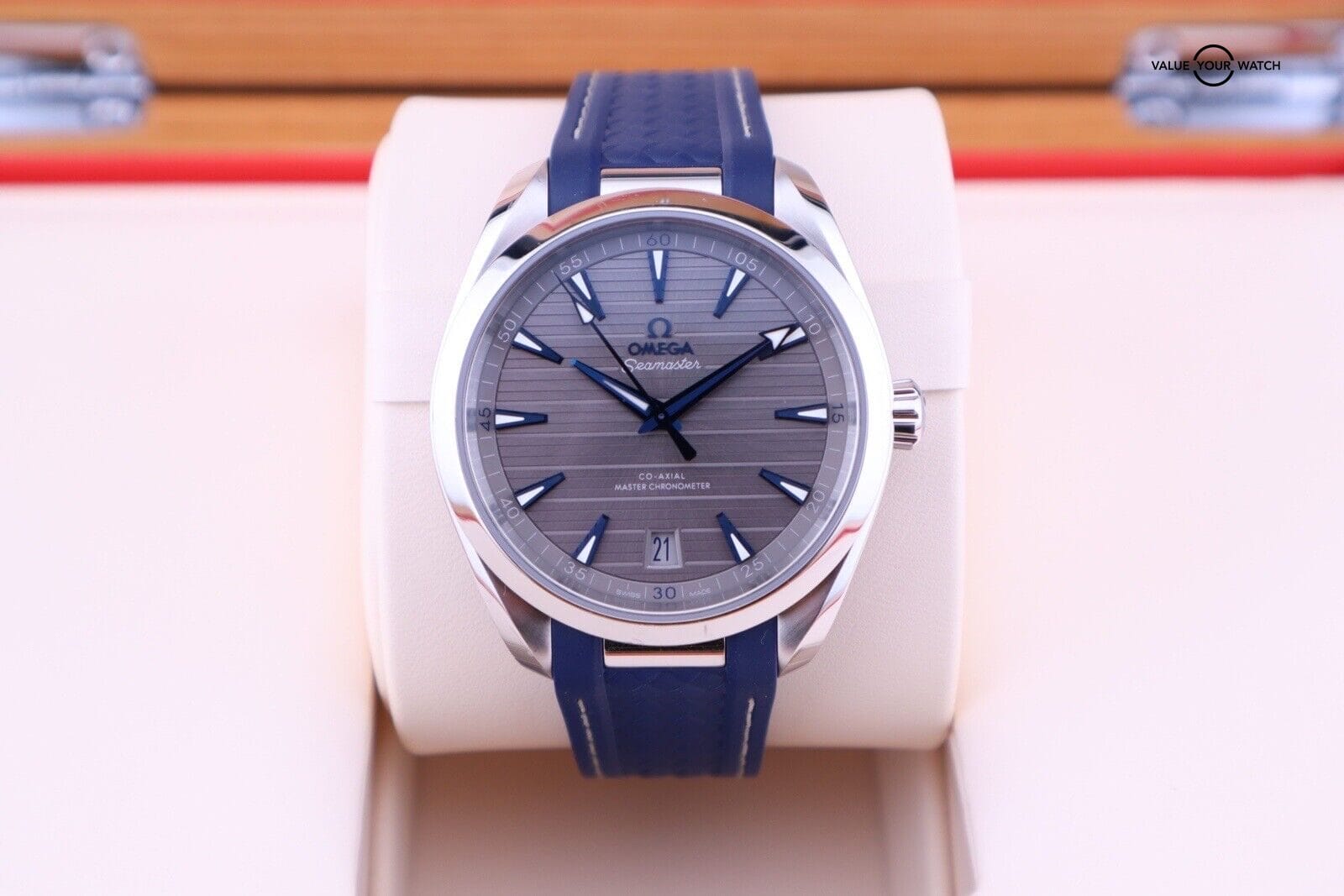 Omega Seamaster Aqua Terra Grey Dial 220.12.41.21.06.001 — Complete + Bracelet - Image 7