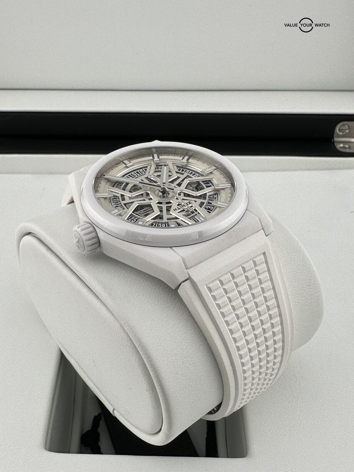 Discontinued ZENITH Defy Classic Skeleton 49.9002.670/01R792 White Ceramic - Image 3
