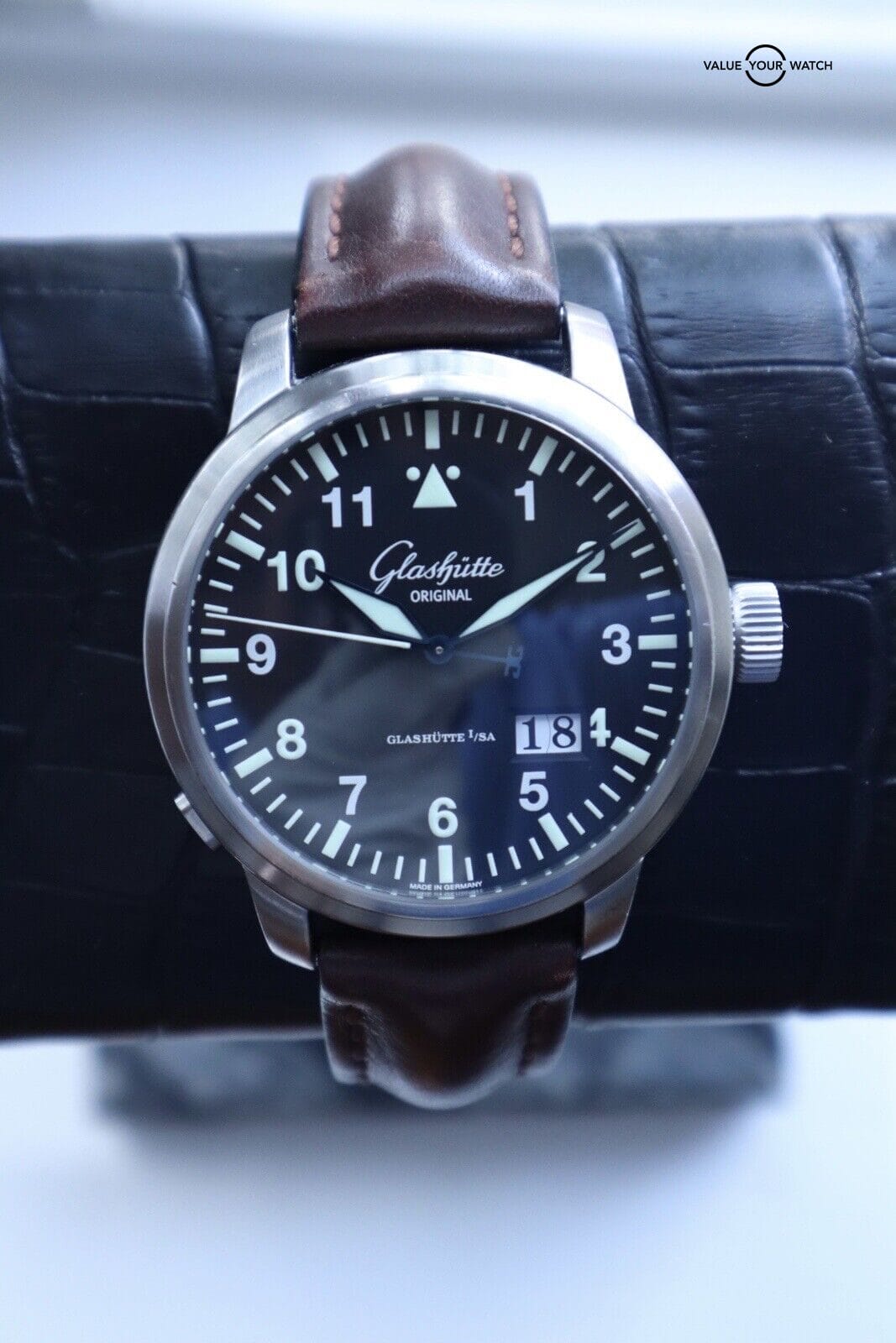 Glashutte Original Senator Navigator Panorama Date Ref. 100-03-07-05-04