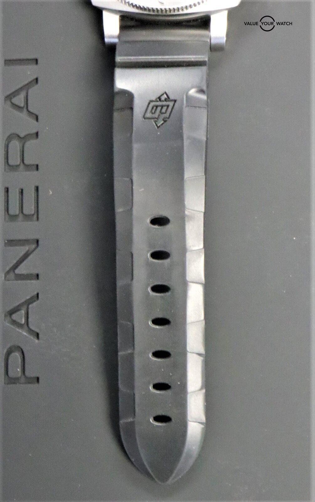 Panerai Luminor Submersible 42mm Bianco Stainless Steel Pam01223