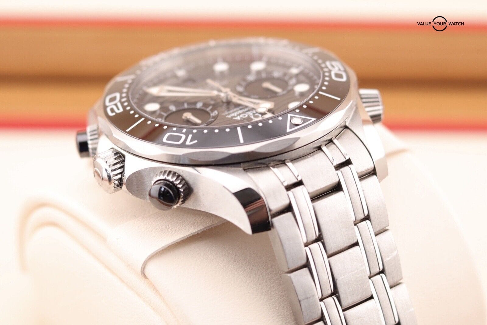 OMEGA Seamaster 300m Chronograph Master Chronometer 210.30.44.51.01.001 B&P - Image 2