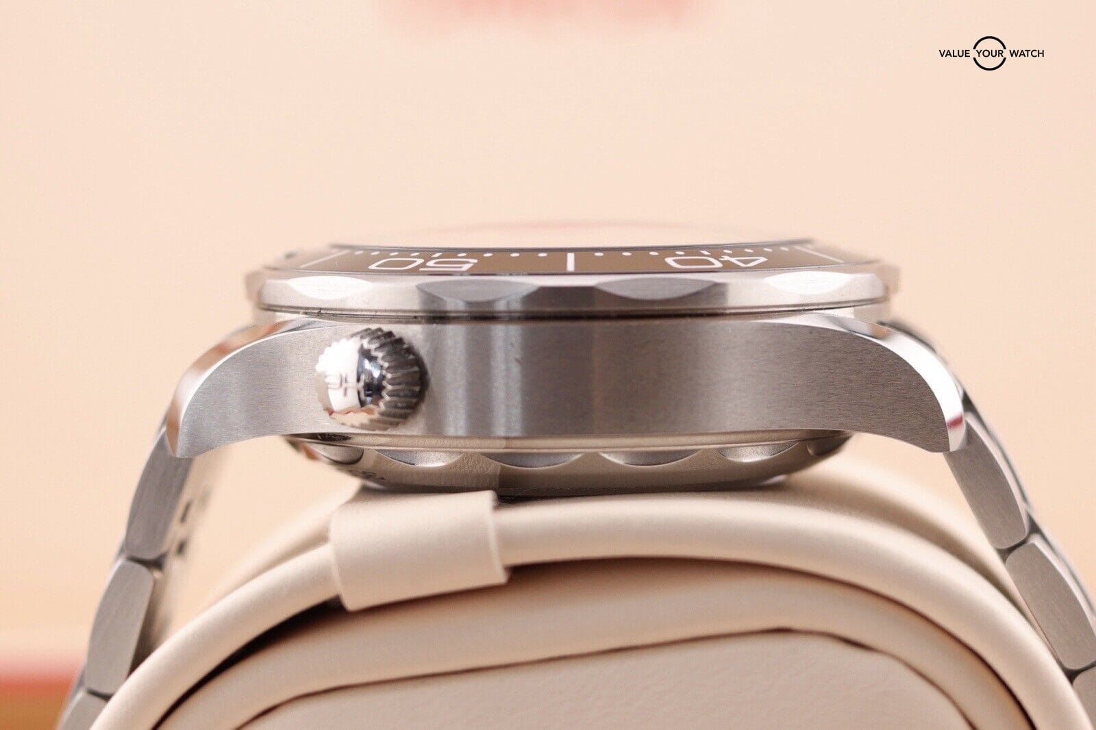 OMEGA Seamaster 300m Chronograph Master Chronometer 210.30.44.51.01.001 B&P - Image 13