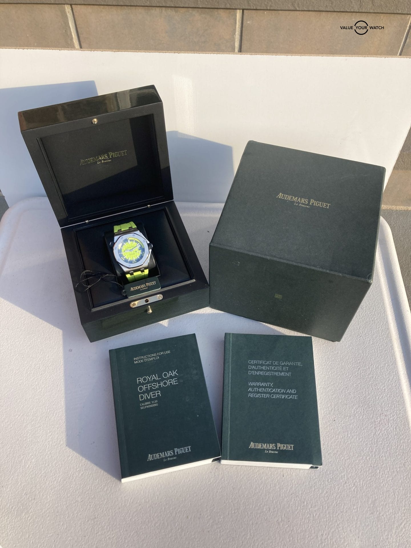 AUDEMARS PIGUET カーキ ボストンバッグ ノベルティ AUDEMARS PIGUET カーキ ボストンバッグ ノベルティ