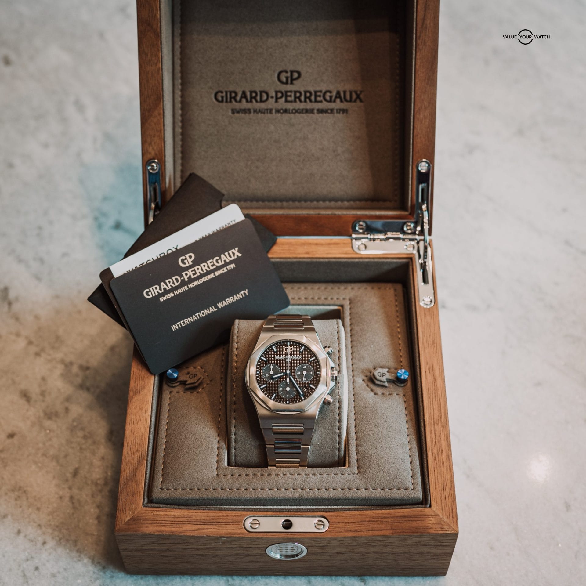 Girard Perregaux Laureato Chronograph, 42mm Blue Dial (81020-11-631-11A) - FULL SET - Image 7