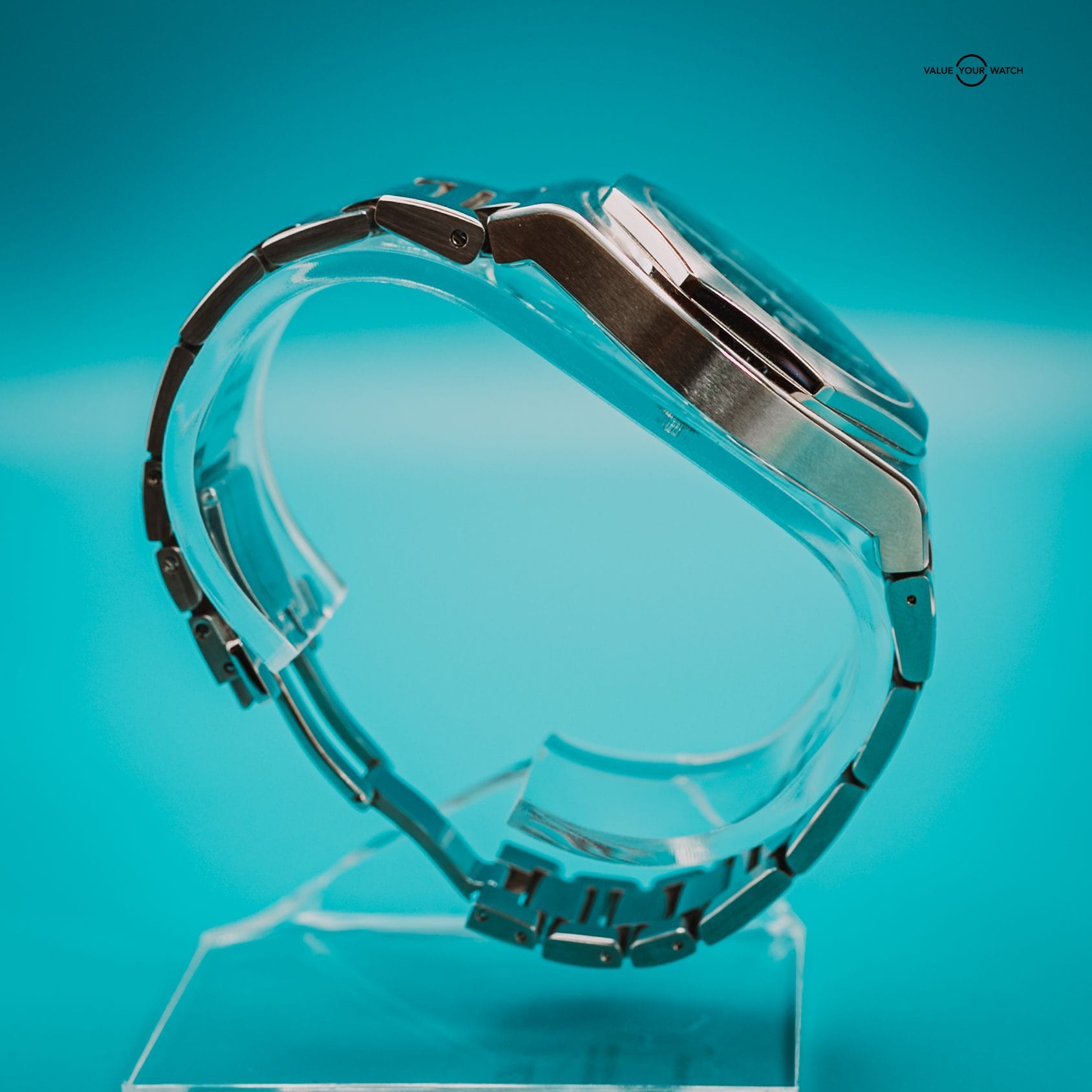 Girard Perregaux Laureato Chronograph, 42mm Blue Dial (81020-11-631-11A) - FULL SET - Image 10