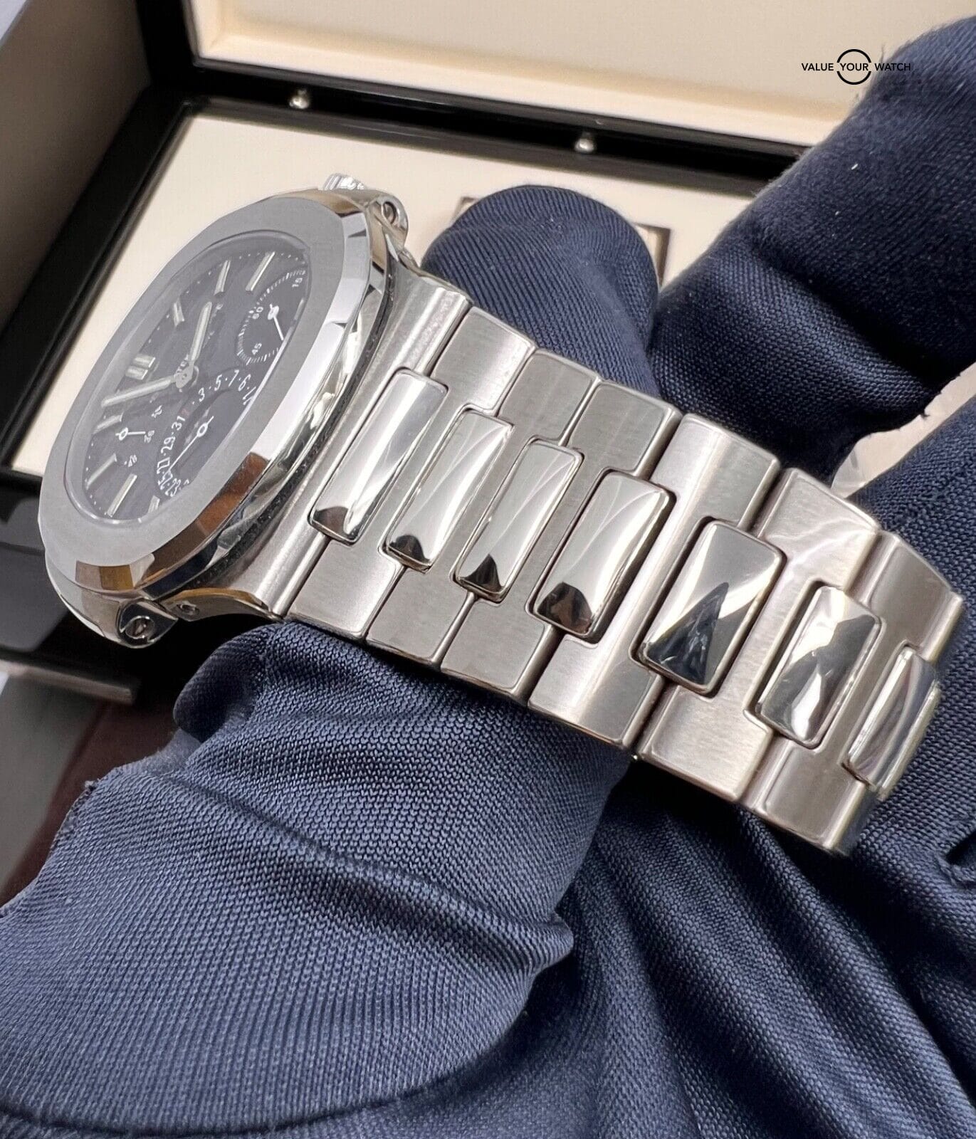 MINT 2014 Patek Philippe Blue Dial Nautilus 40mm Papers Power Reserve Moonphase - Image 5