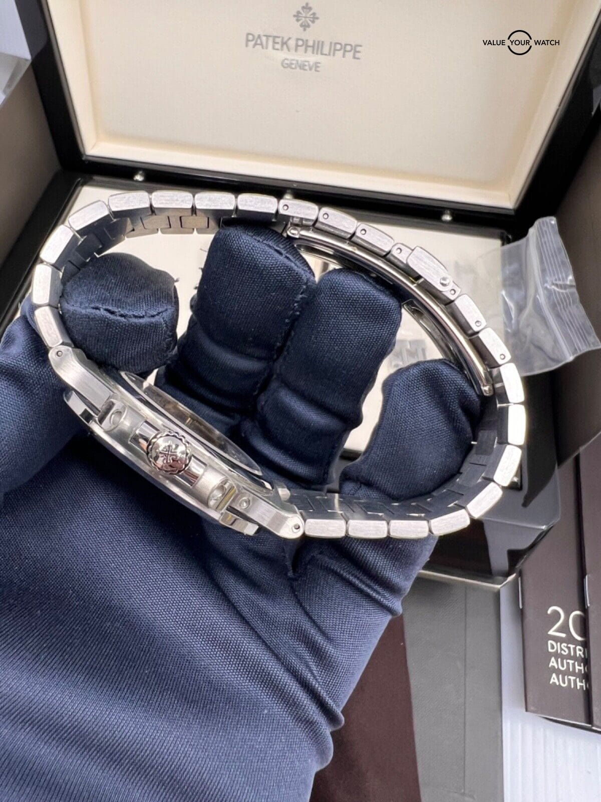 MINT 2014 Patek Philippe Blue Dial Nautilus 40mm Papers Power Reserve Moonphase - Image 8