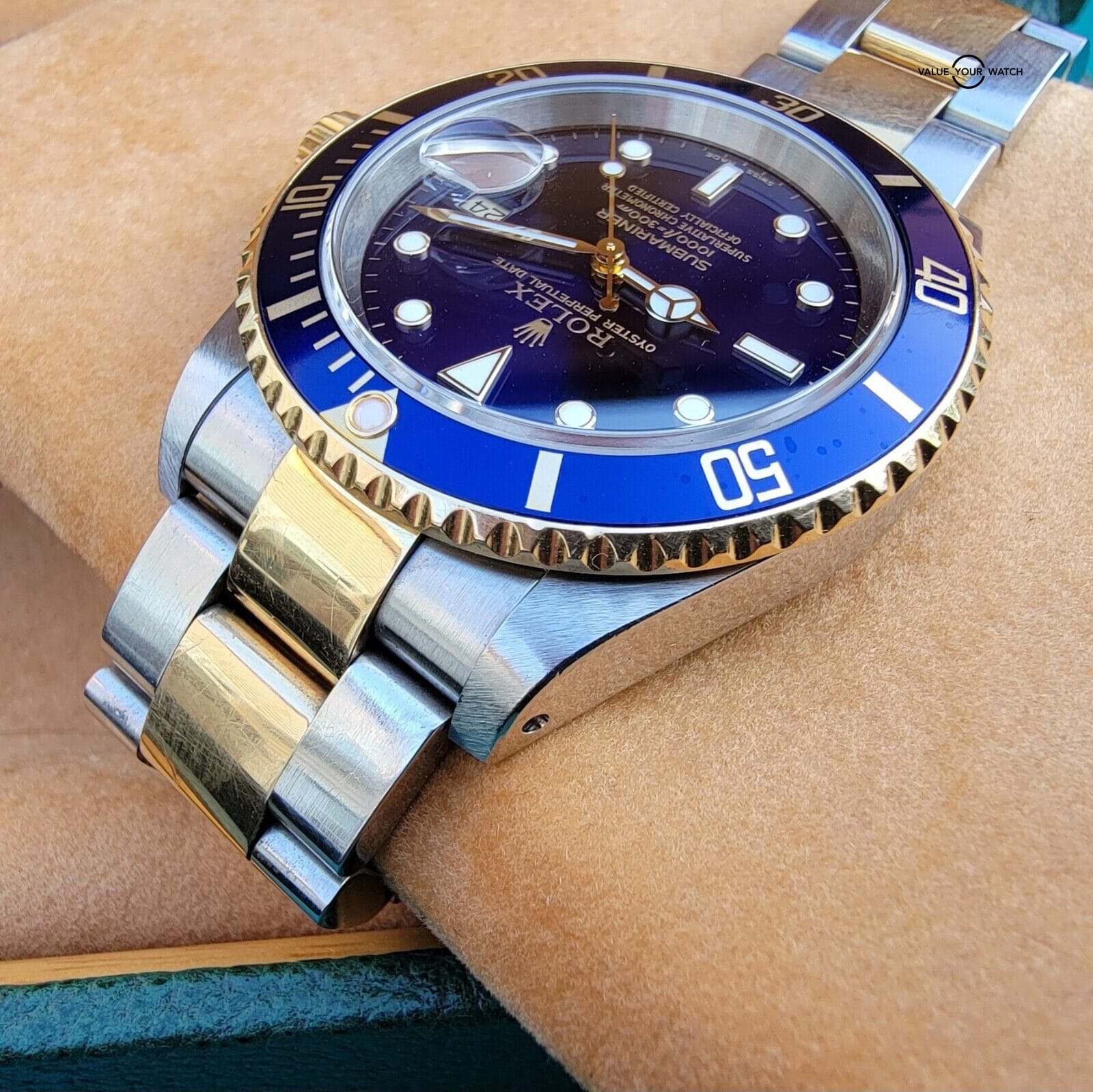 Rolex Submariner 16613 Blue Date 40mm 18k Yellow Gold Stainless Steel Gold-Through  Clasp