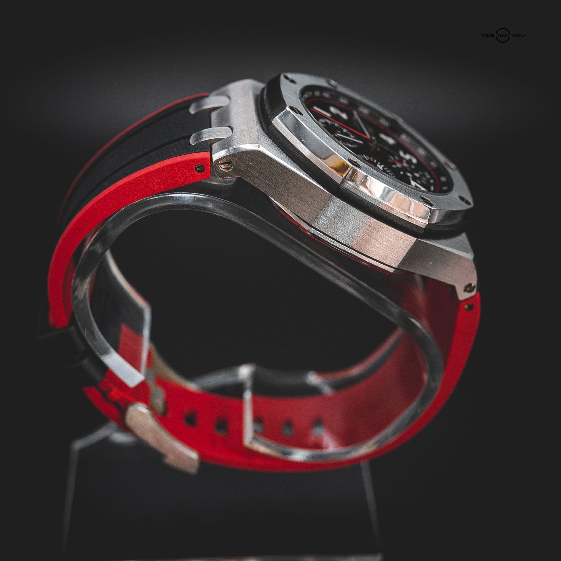 Audemars Piguet Royal Oak Offshore Chronograph “Vampire” Black/Red Dial Steel (42mm, 26470ST.OO.A101CR.01) - Image 12