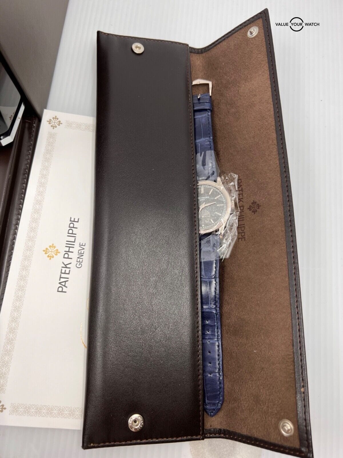 Patek Philippe ブラウンレザー ケース Patek Philippe Calatrava Leather Watch Case with Original Box
