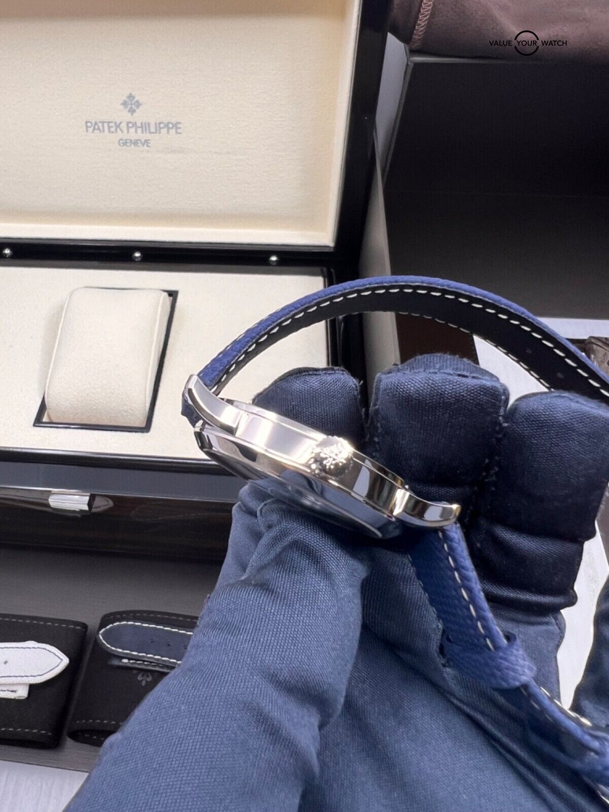 Authenticity Guarantee2022 New 3 Straps Patek Philippe Complications World Time Platinum Blue 5230P - Image 4