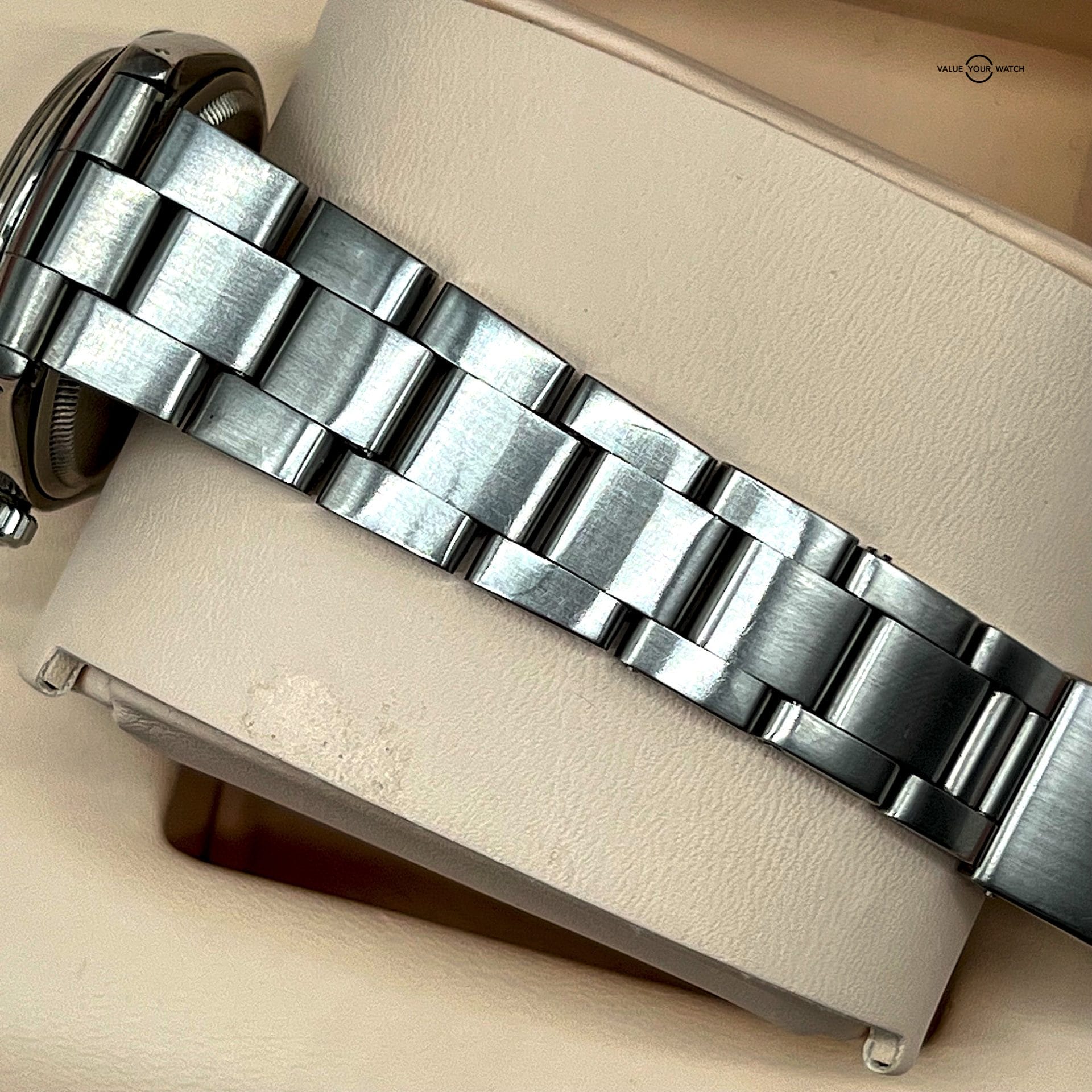 Rolex Oyster Perpetual Date 1500 Mickey Mouse Dial 34mm - Image 8