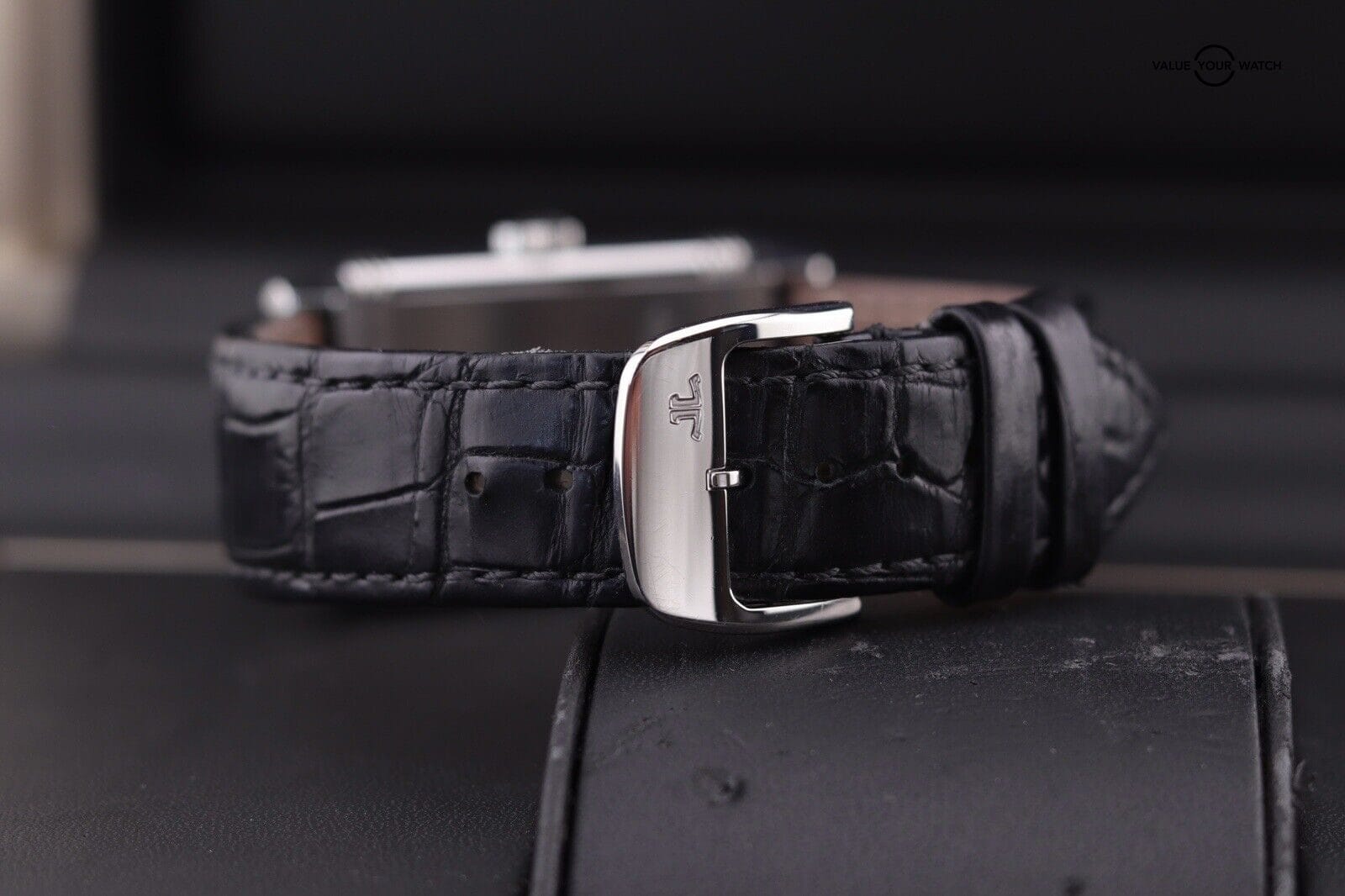 Jaeger-LeCoultre Reverso Silver Men's Watch - Q270854 - Image 3