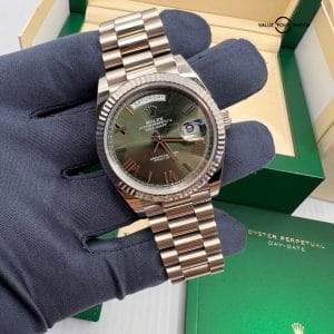 2021 Olive Green Dial Full Links 40mm White Gold Rolex President Modern Card