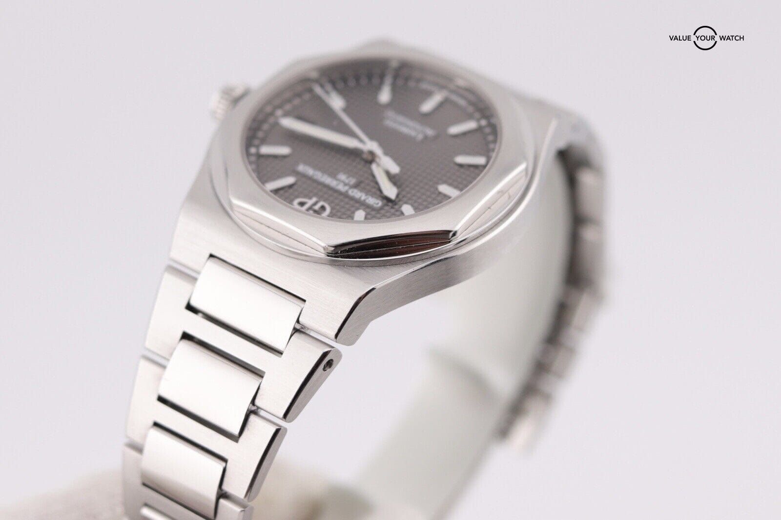 Girard-Perregaux Laureato Silver Men's Watch - 81005-11-131-BB6A - Image 11