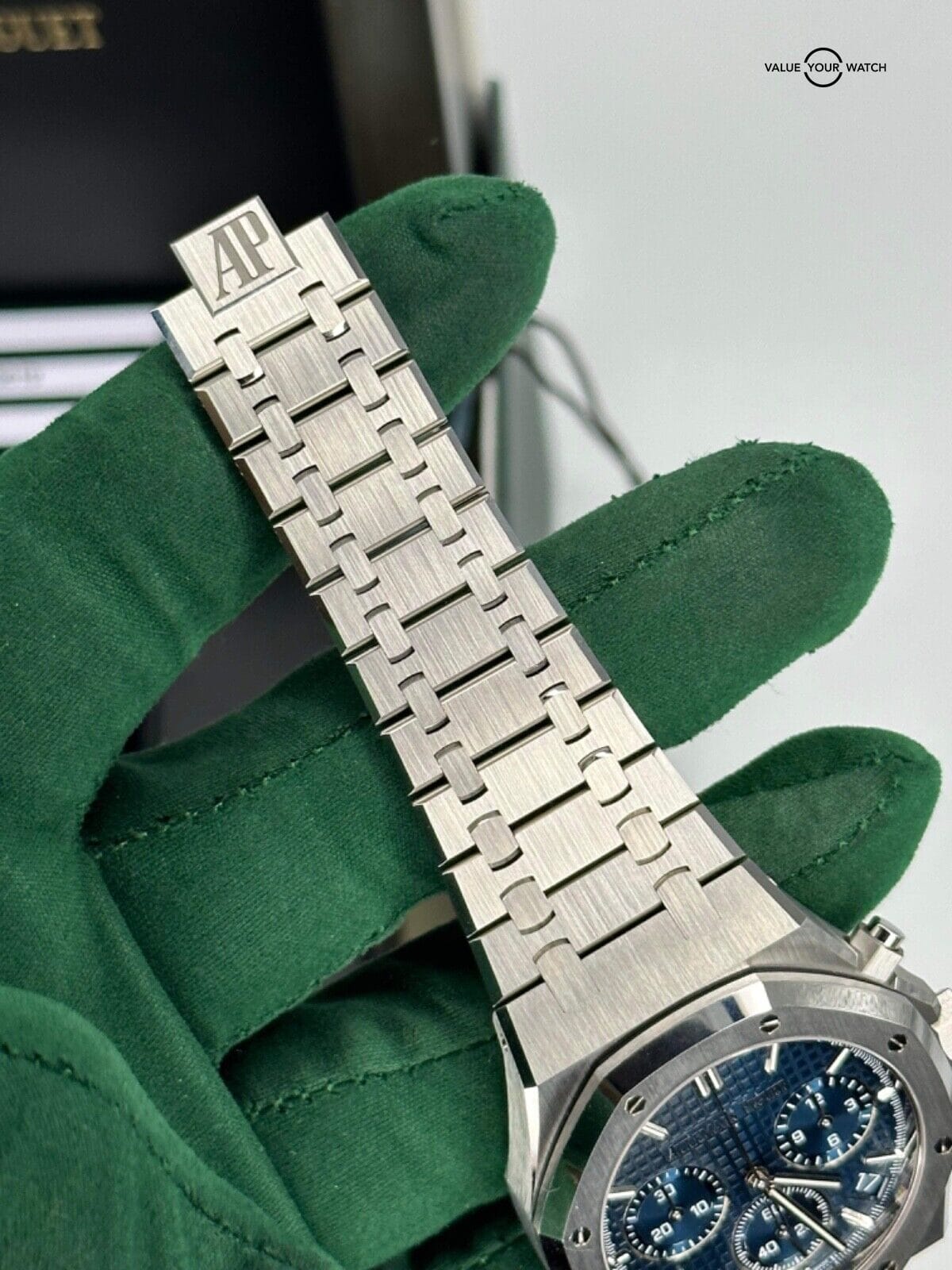 2023 New Unworn AP Audemars Piguet Royal Oak Chronograph 41mm Steel Blue Dial - Image 9