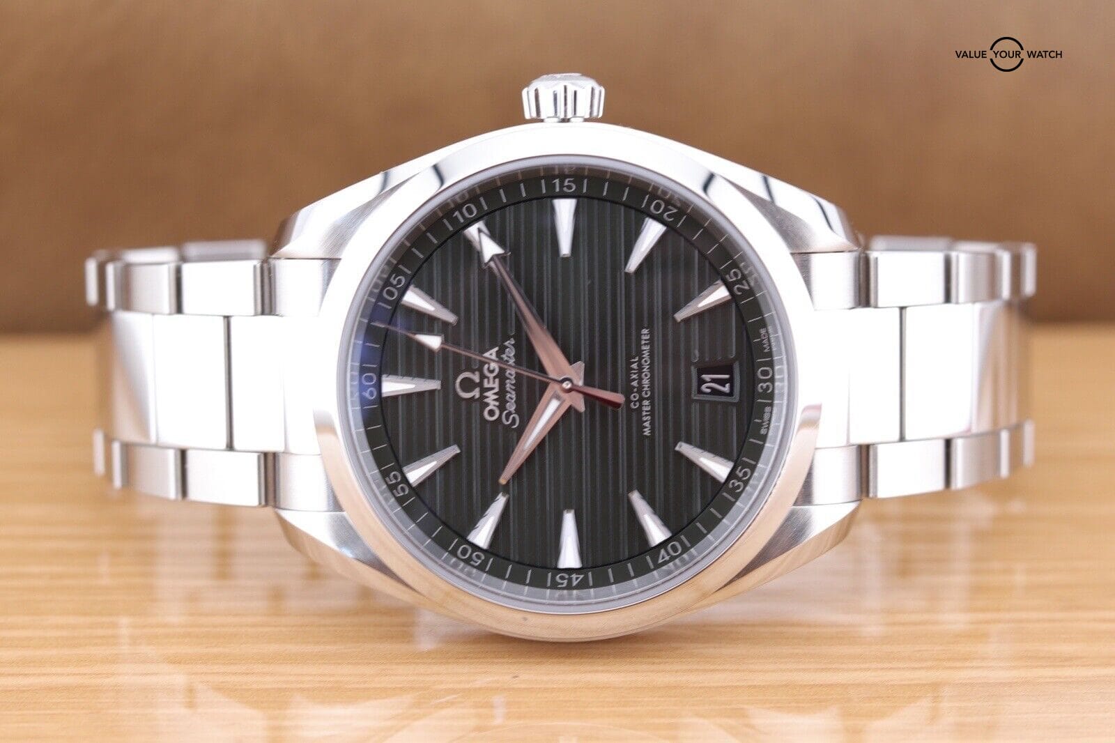 OMEGA Seamaster Aqua Terra Green Men's Watch - 220.10.41.21.10.001