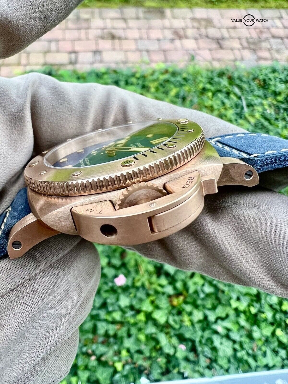 2023 Panerai Luminor Submersible Bronze Blue Dial Men's Watch - PAM01074 - Image 10