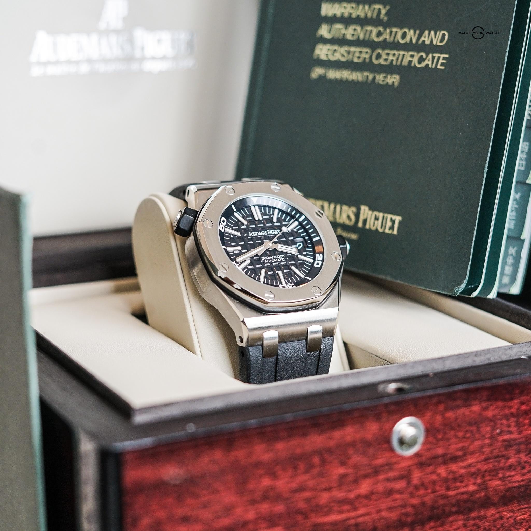 AUDEMARS PIGUET Royal Oak Offshore 42 Steel Black BOX & PAPERS SERVICED- 15703ST - Image 3