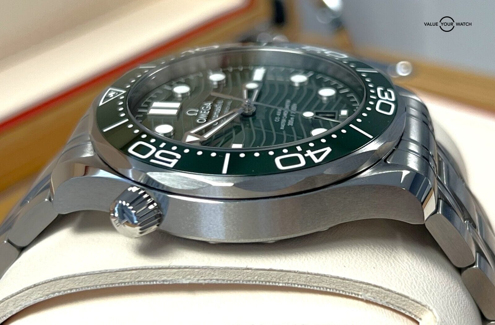 2023 Omega Seamaster Diver 300 Green 210.30.42.20.10.001 BOXES/PAPERS! - Image 6