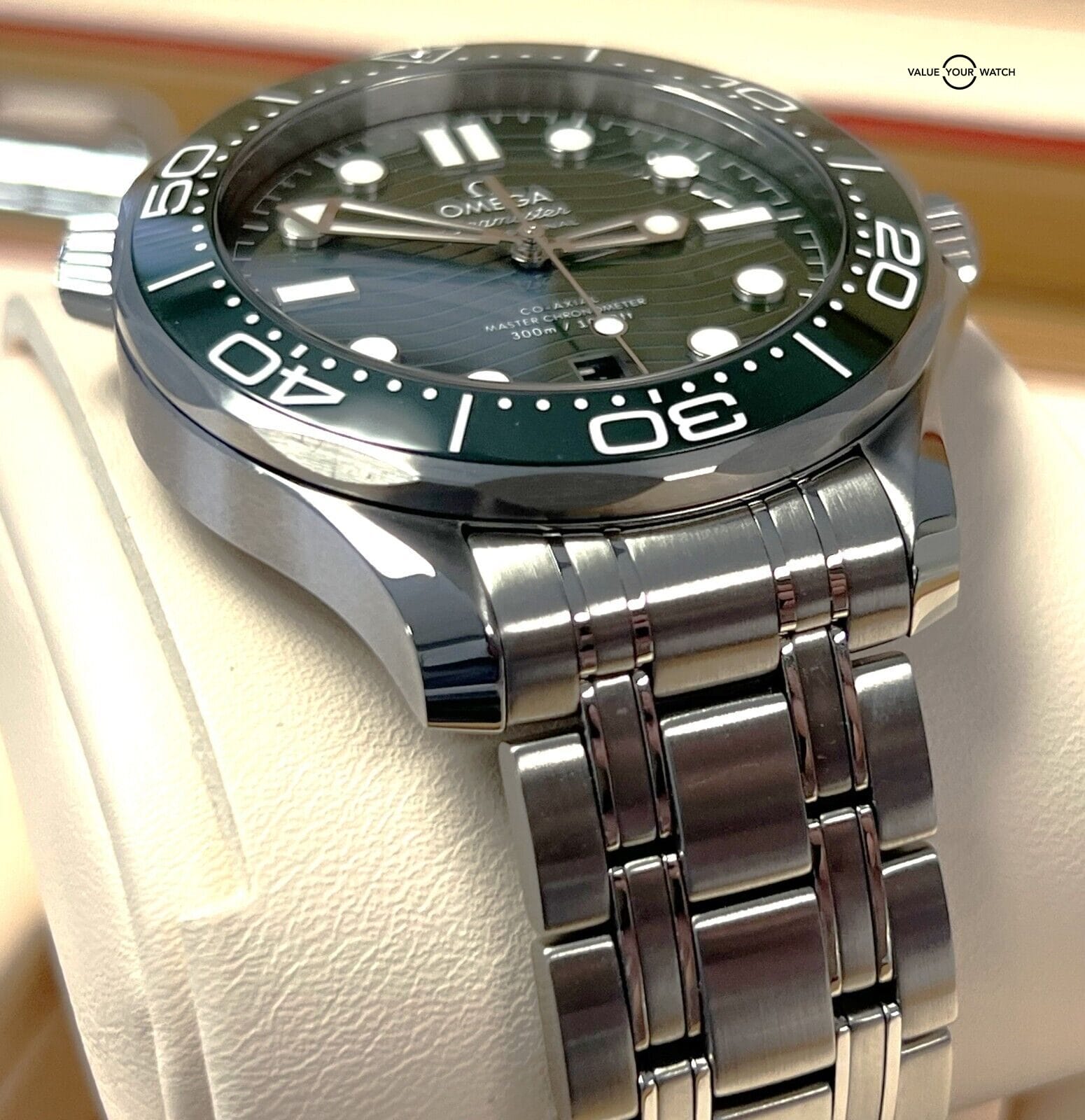 2023 Omega Seamaster Diver 300 Green 210.30.42.20.10.001 BOXES/PAPERS! - Image 7